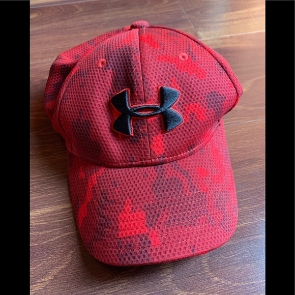 🌿SALE🌿UNDER ARMOUR Red Baseball Cap - Picture 1 of 5